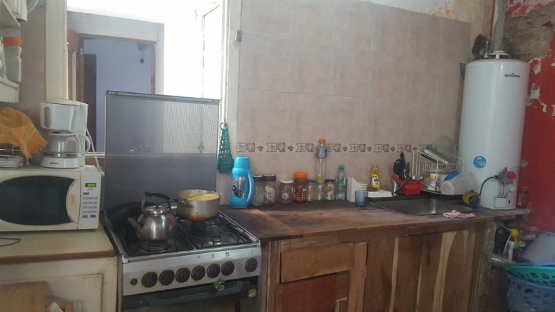 Stella Maris 984. Para unificar. Casa con local o familia numerosa