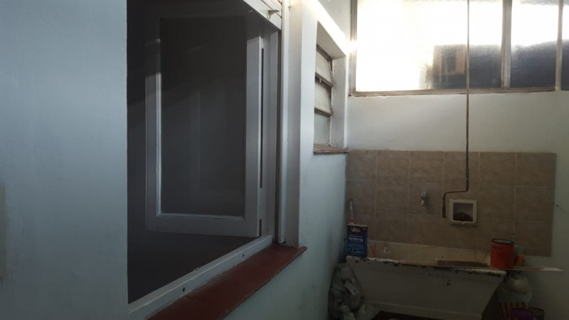 Moreno 746. PH de 2 amb en primer piso, por escalera.