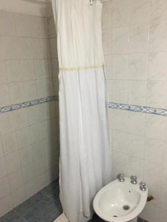 Moreno 746. PH de 2 amb en primer piso, por escalera.