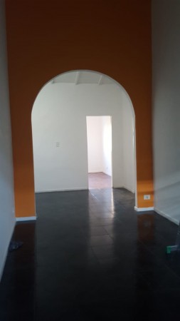 Moreno 746. PH de 2 amb en primer piso, por escalera.