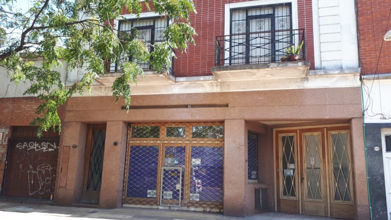 Centenario 1070 - Excelente local con vivienda y galpón a nuevo tinglado 