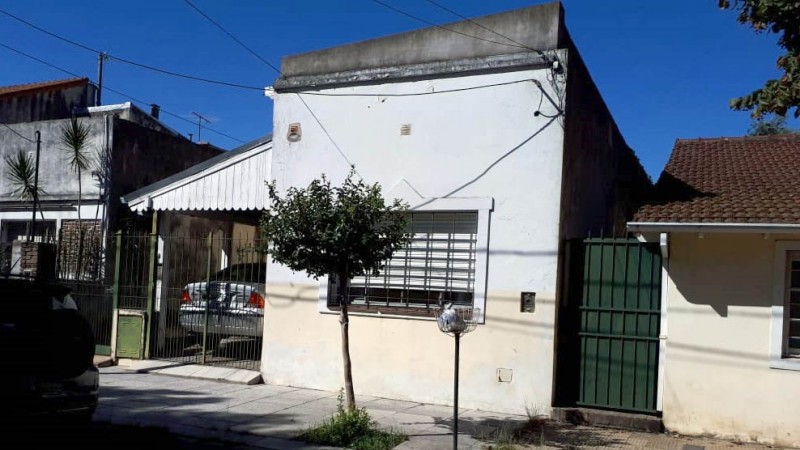 OHiggins 718. Casa 3 dormitorios.
