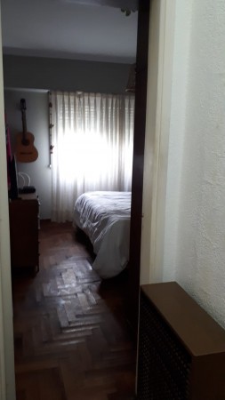 Billinghurst 1872, Beccar. Casa 3 dormit, jardín, cochera doble.