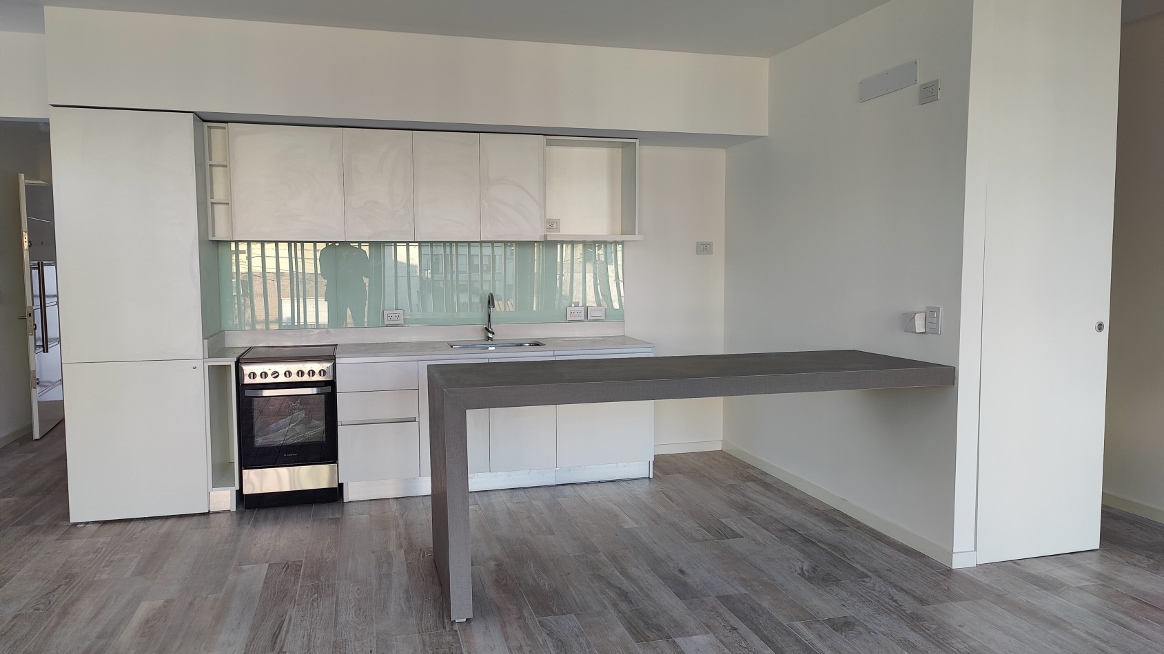 Jacinto Diaz 73 - Moderno 2 Ambientes - San Isidro