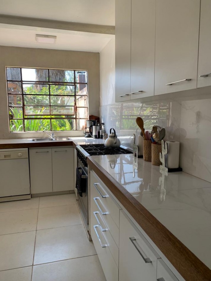 Don Bosco 361. Exclusiva  casona antigua con gran jardin.