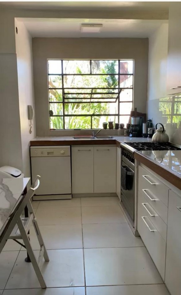 Don Bosco 361. Exclusiva  casona antigua con gran jardin.