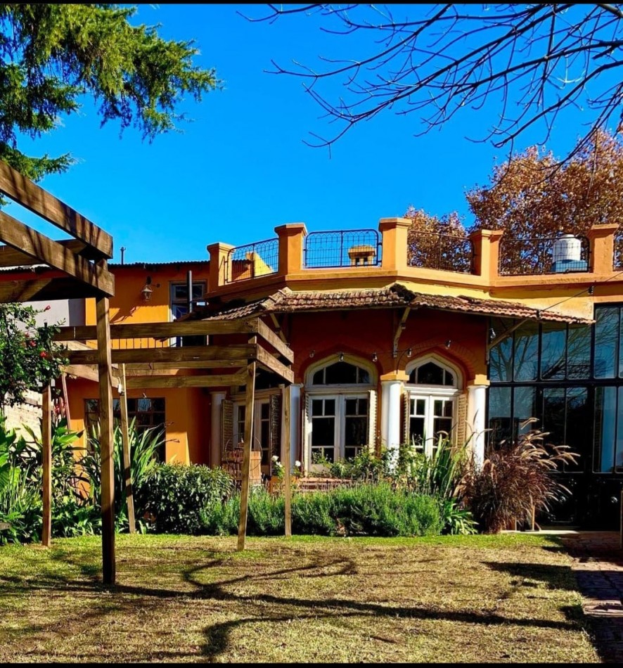 Don Bosco 361. Exclusiva  casona antigua con gran jardin.