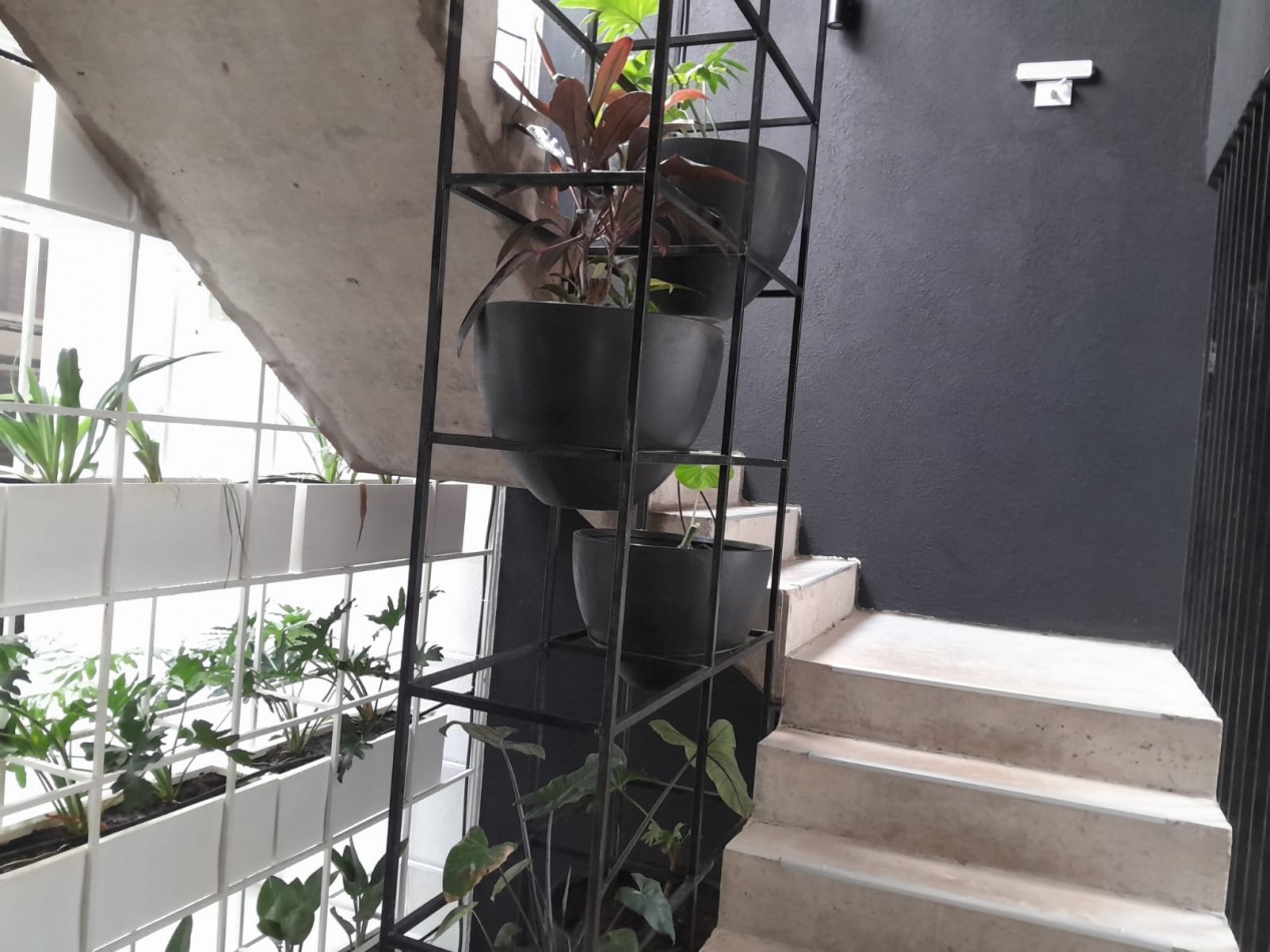 Alsina 185. Unico 3 ambientes con vista  abierta y balcon amplio con parrilla