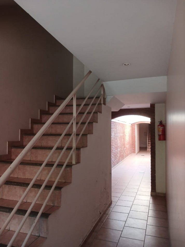 Avellaneda 162 - Unico depto en planta baja con patio