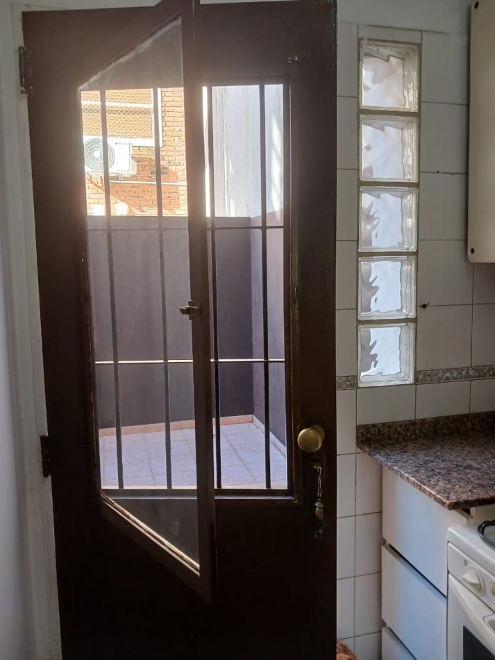 Avellaneda 162 - Unico depto en planta baja con patio