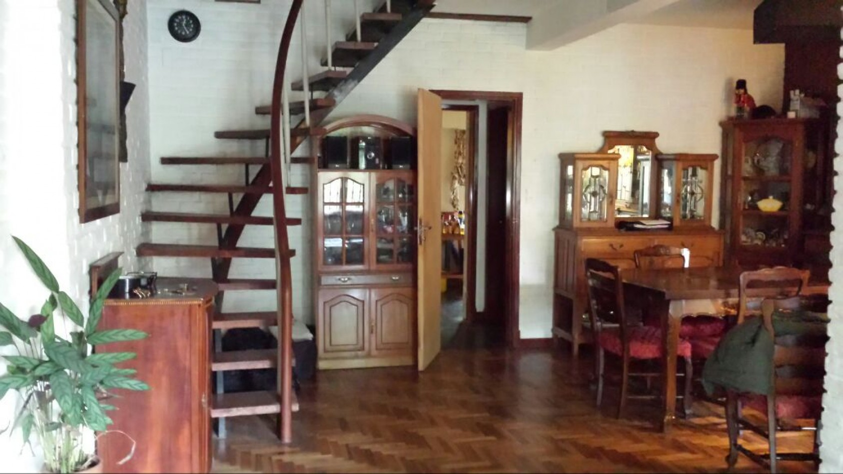 Av del Libertador 16.607. Duplex 3 dormitorios