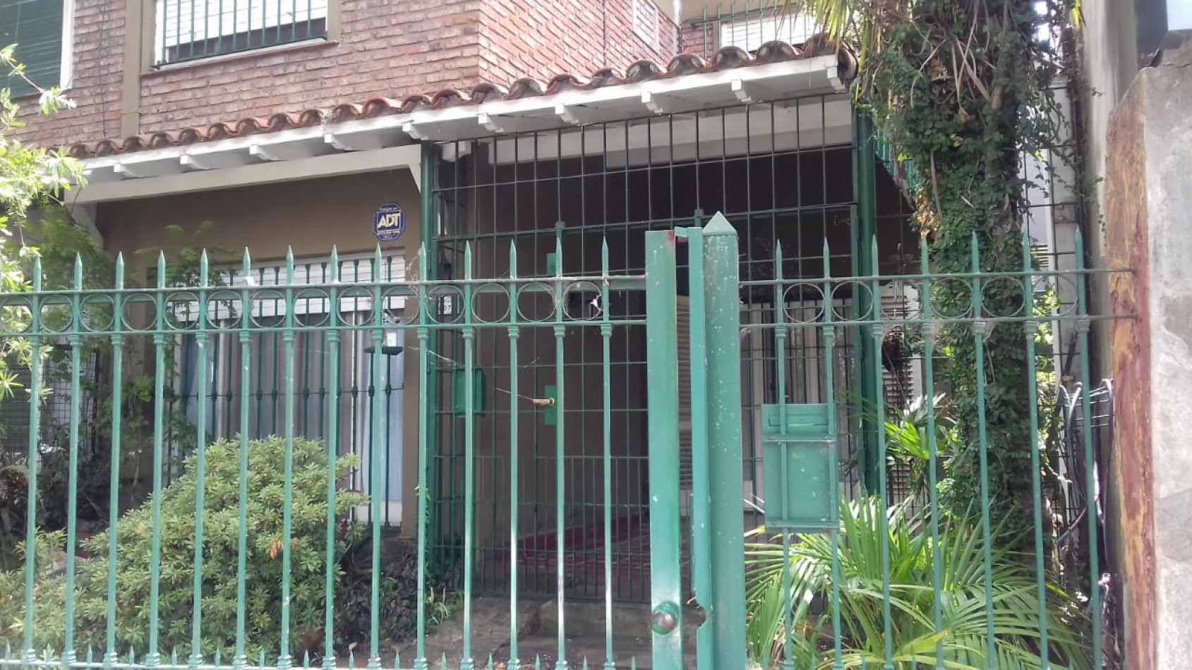 Av del Libertador 16.607. Duplex 3 dormitorios