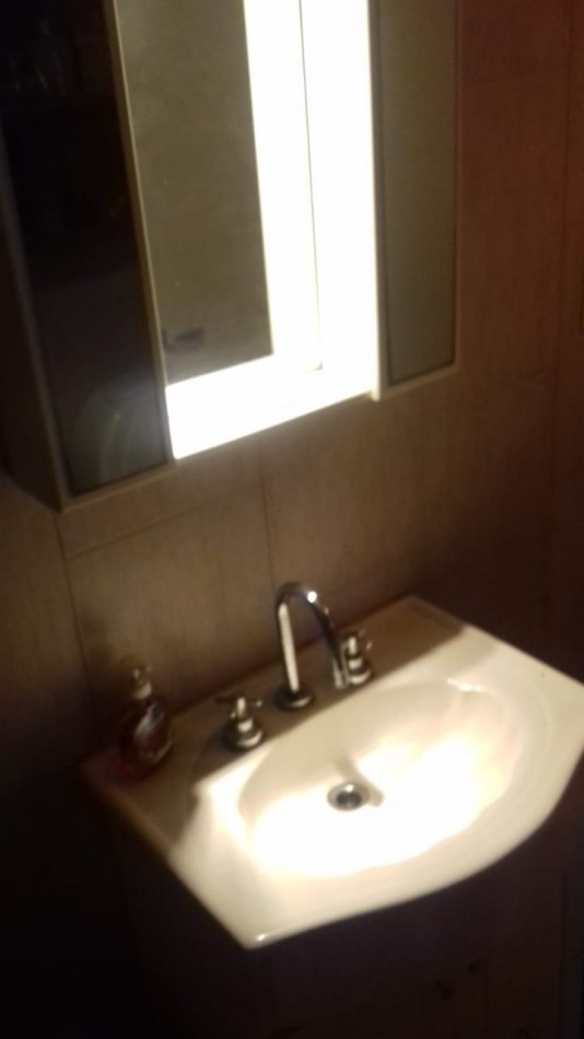 Av del Libertador 16.607. Duplex 3 dormitorios