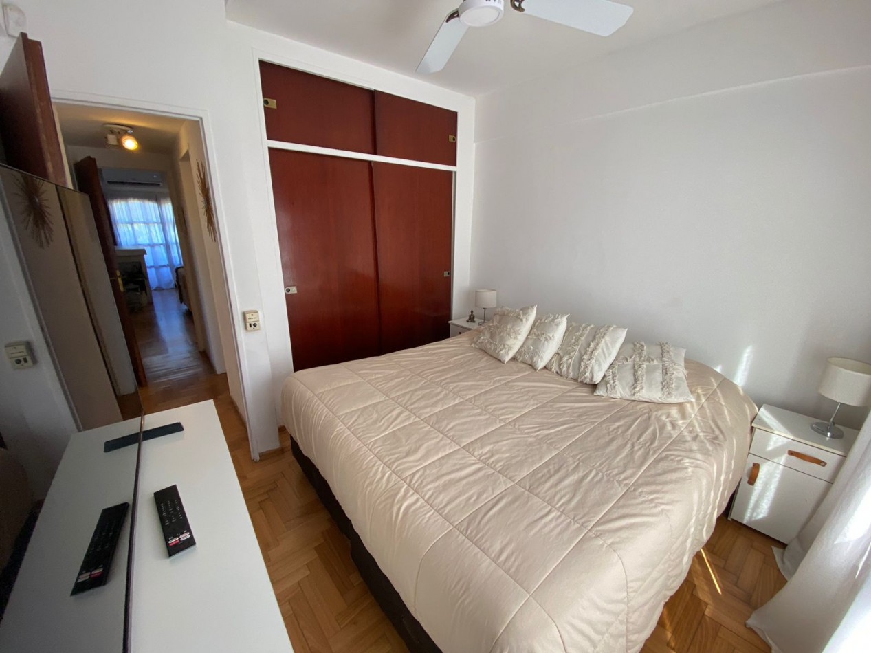 Centenario 2265. 3 ambientes con terraza propia.