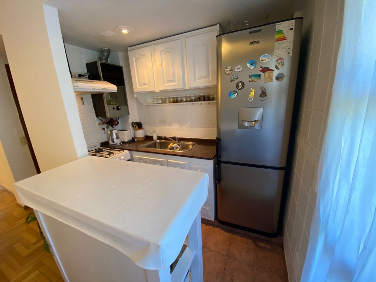 Centenario 2265. 3 ambientes con terraza propia.