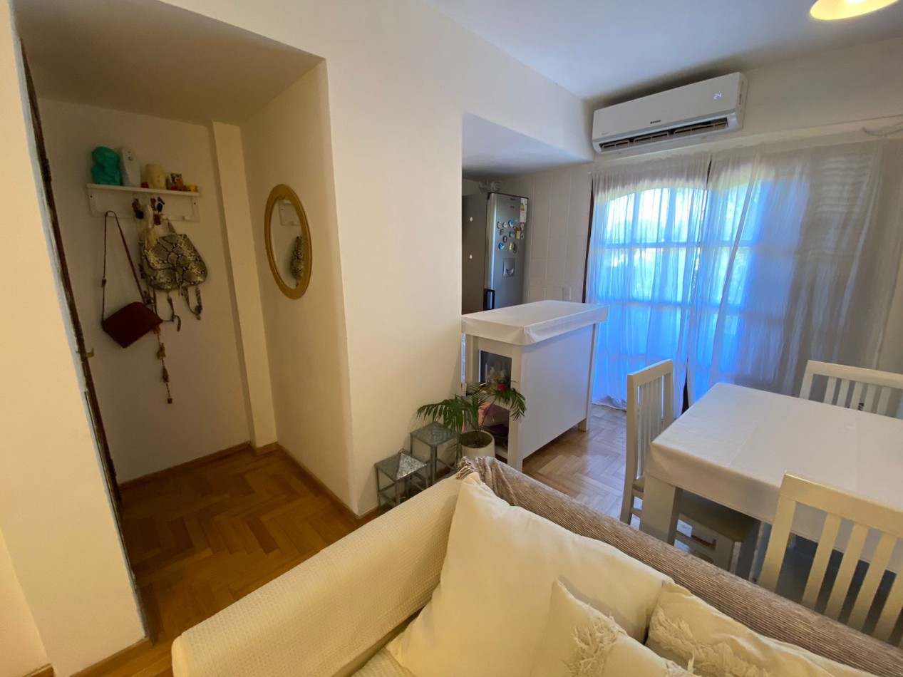 Centenario 2265. 3 ambientes con terraza propia.