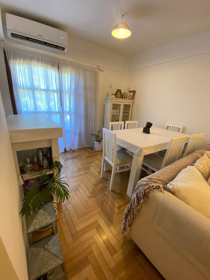 Centenario 2265. 3 ambientes con terraza propia.