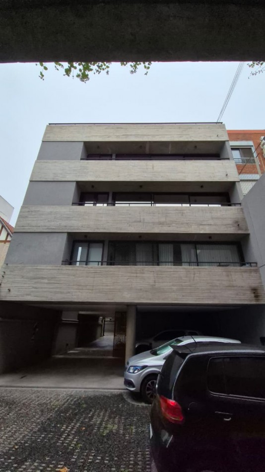 Moreno 47. Excelente ubicacion y terminaciones 