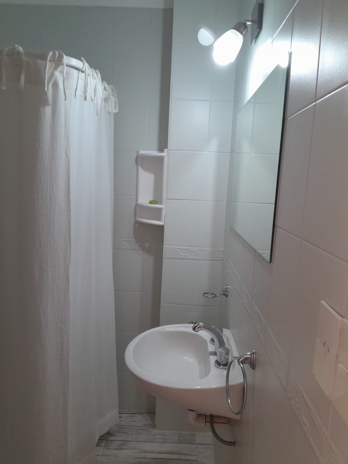 Don Bosco 410. Monoambiente con balcon y cochera. 