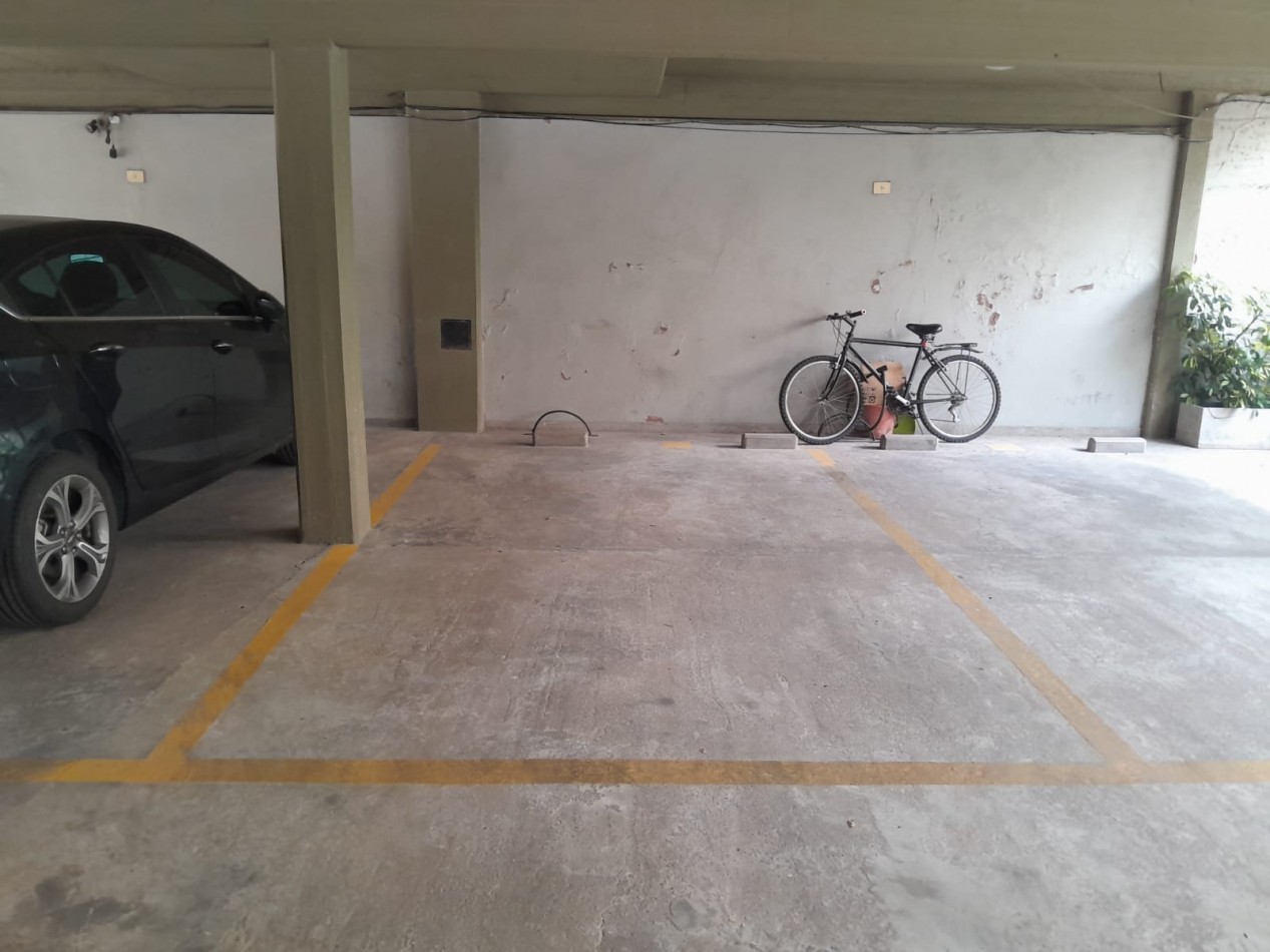 Don Bosco 410. Monoambiente con balcon y cochera. 