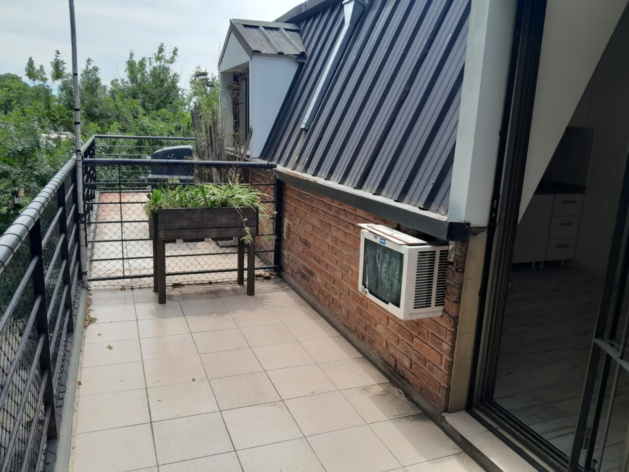 Don Bosco 410. Monoambiente con balcon y cochera. 