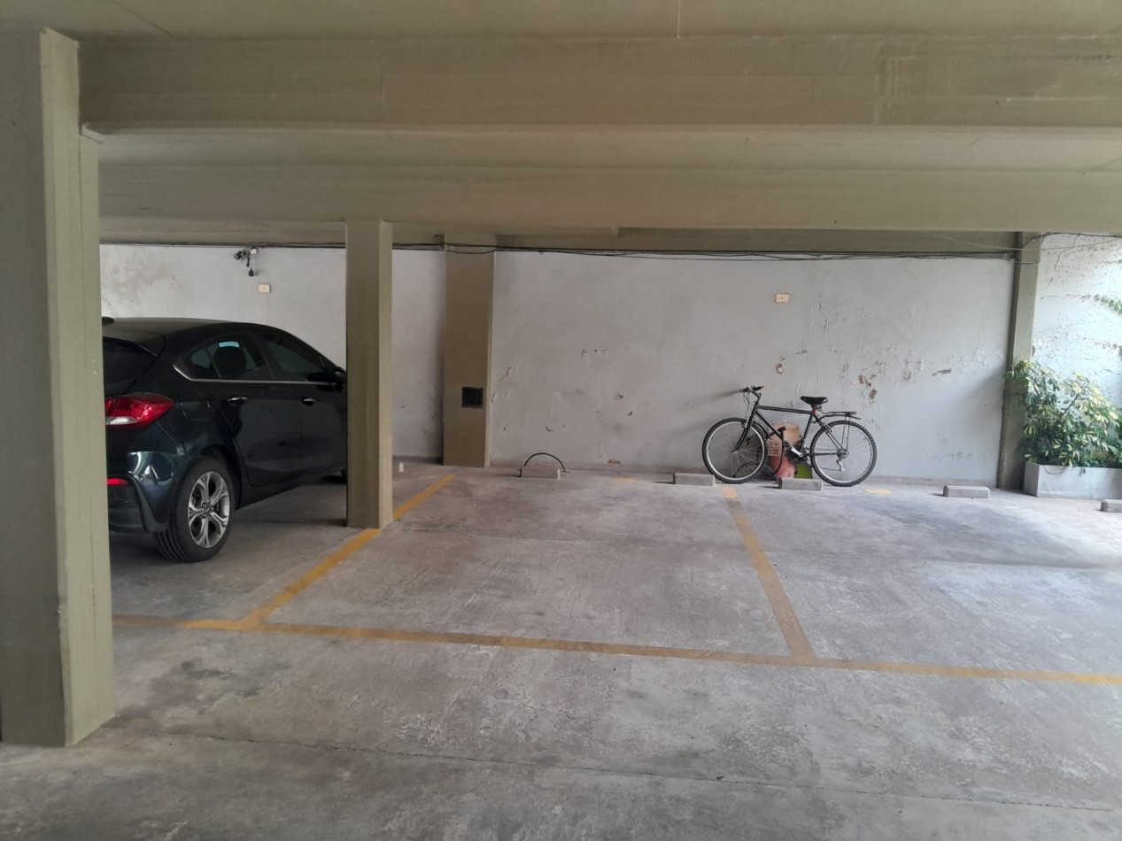 Don Bosco 410. Monoambiente con balcon y cochera. 