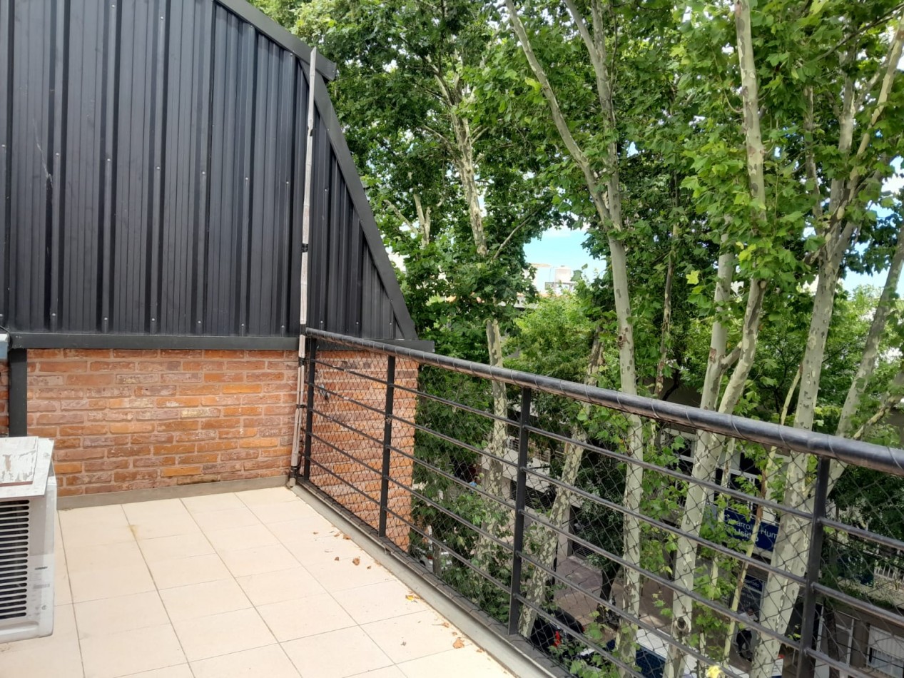 Don Bosco 410. Monoambiente con balcon y cochera. 