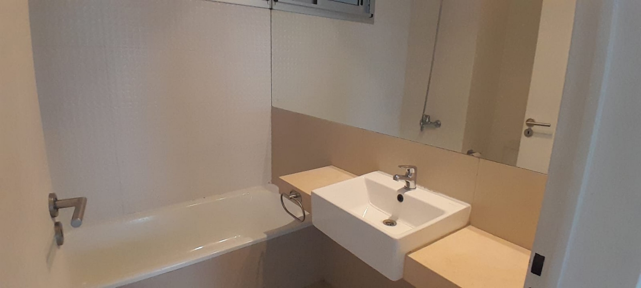 Tres de Febrero 470. 3 ambientes