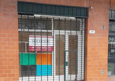 Jacinto Diaz 305. Local con subsuelo.